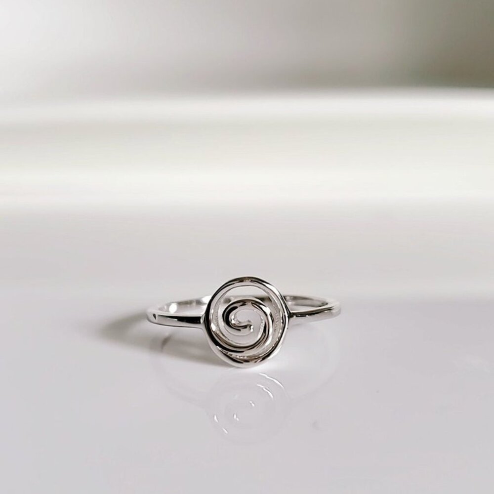 Dainty Spiral Ring,Sterling Silver Women Ring,Swirl Minimalist Ring, 925 Stamped